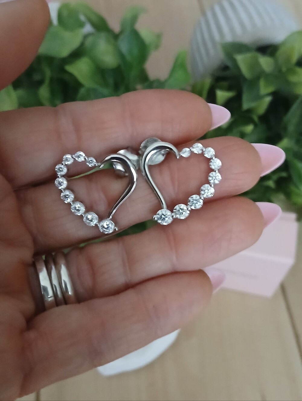 Brand New Sterling Silver Cubic Zirconia Heart Earrings Gorgeous